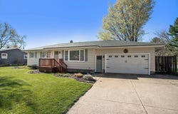 1802 S Donna Drive, Stevensville, MI 49127