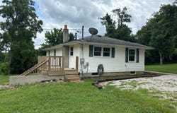124 Worley Lane, Brandenburg, KY 40108