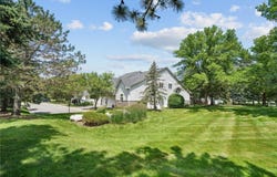 13708 Anderson Lakes Parkway, Eden Prairie, MN 55344