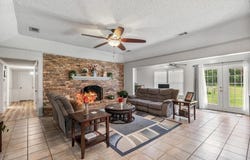 930 Bradley Drive, Athens, TX 75751