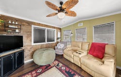 180 N 1100 E, Washington, UT 84780