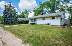 2227 W WESTPORT Road, Peoria, IL 61615