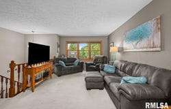 2401 W DALE Court, Bettendorf, IA 52722