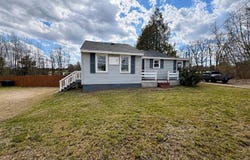 402 Roosevelt Trail, Windham, ME 04062