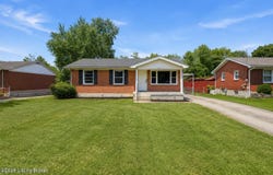 6716 Triangle Dr, Louisville, KY 40214