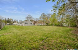 2 York Court, Groton, CT 06340