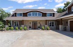 18511 224th Street, Tonganoxie, KS 66086