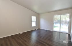 1300 Diamond Ct, Nampa, ID 83686