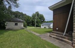 1613 Lincoln Street, Burlington, IA 52601