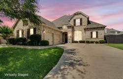 1809 Lake Glen Trail, Mansfield, TX 76063
