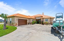 125 Dockside Drive, Rockport, TX 78382