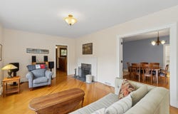 810 N Johnson St, IowaCity, IA 52245