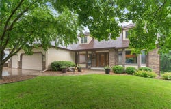 469 Lake Wabasso Court, Shoreview, MN 55126