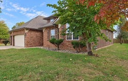 802 E Current Drive, Ozark, MO 65721