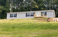 560 Chumley Rd, New Tazewell, TN 37825