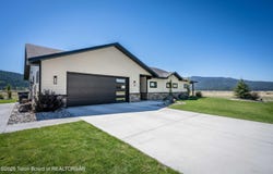 225 SWEETGRASS Trail, Alpine, WY 83128
