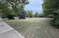1229 44th Street SE, Grand Rapids, MI 49508