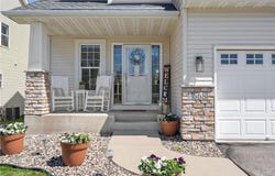 668 Newberry Lane, Chaska, MN 55318