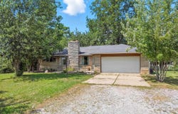 7751 Stellhorn Road, Fort Wayne, IN 46815-5605