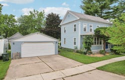 295 1st Street, Prairie Du Sac, WI 53578-1324