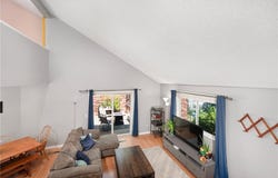 933 Williamsburg Circle, Warwick, RI 02886