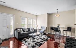 2 TEAL COURT, DELRAN, NJ 08075