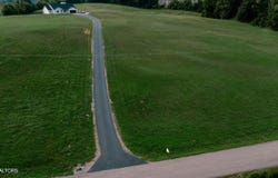 7921 Bud Hawkins Rd, Corryton, TN 37721