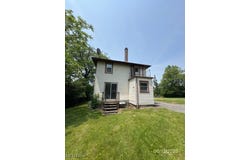 250 Center Road, Bedford, OH 44146