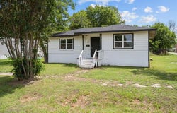202 N Commerce Street, Mart, TX 76664