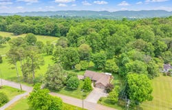 7902 Bell Campground Rd, Powell, TN 37849