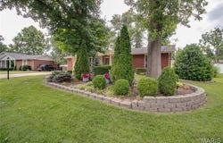 5204 River Aire Drive, Godfrey, IL 62035