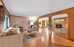 8211 W Evergreen Rd, Mequon, WI 53097