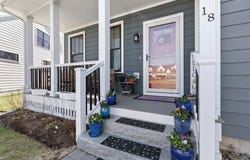 18 Primrose Ln, Ipswich, MA 01938