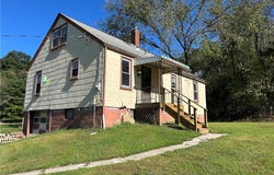22 Finnin Rd, Allegheny Twp, PA 15068