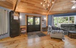 25761 FEATHER DR, Veneta, OR 97487