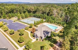 127 Spring Lake, White, GA 30184