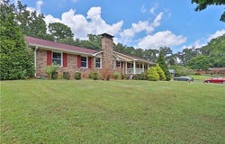 4985 Fox Forest Dr SW SW, Lilburn, GA 30047