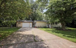 760 S 6th Street, Mitchell, IN 47446