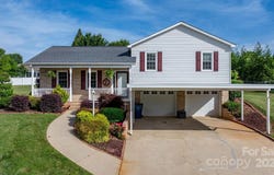 10 Hunters Ridge Court, Granite Falls, NC 28630