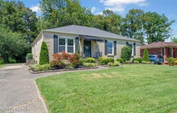 9909 Gateway Dr, Jeffersontown, KY 40299