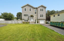 18 Boyd Ter, Kenilworth Boro, NJ 07033-1057
