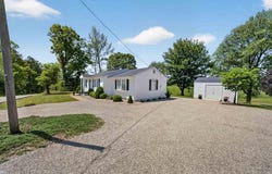 6148 Saint Lawrence Rd, Philpot, KY 42366