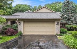 1337 Knollcrest Circle, Bloomfield Hills, MI 48304