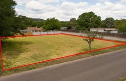 519 Lucille St, Kerrville, TX 78028