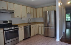 95 Tennis Plaza Rd, Dracut, MA 01826