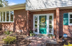 604 W Wilson Creek Drive, Trent Woods, NC 28562