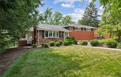 821 Somerville Dr, St Clair, PA 15243