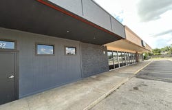 1827 S Broadway Ave, Wichita, KS 67211