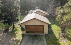 376 Mountain View Dr, Lewiston, CA 96052