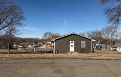 750 Main St, Akron, IA 51001